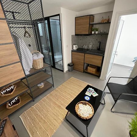 Vela Apartament 2 Sarande Bagian luar foto