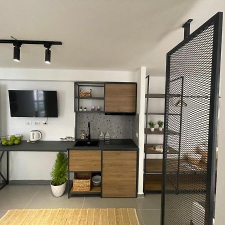 Vela Apartament 2 Sarande Bagian luar foto