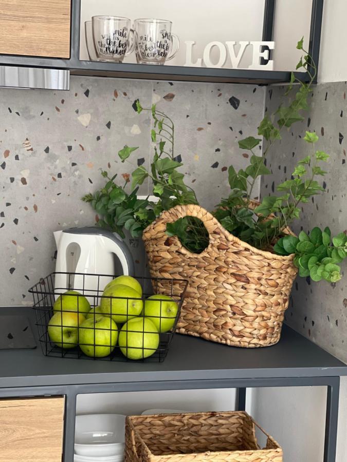 Vela Apartament 2 Sarande Bagian luar foto