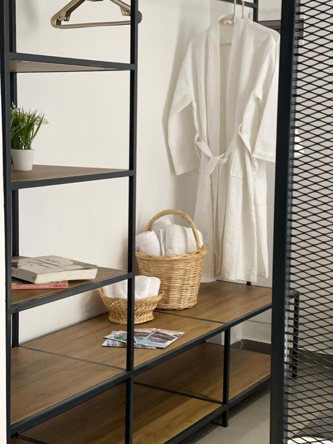 Vela Apartament 2 Sarande Bagian luar foto